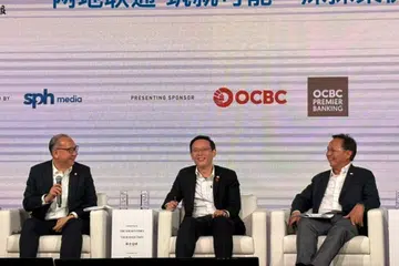 Pengerusi Jawatankuasa Pelaburan, Perdagangan, Hal Ehwal Pengguna dan Sumber Manusia Johor, Encik Lee Ting Han (tengah), ketika menghadiri Persidangan Asia Future Summit 2025.