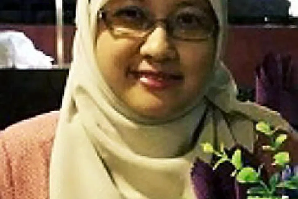 Siti Norashikin Hassan seorang guru Bahasa Melayu di Sekolah Menengah Deyi.