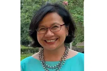 Cik Haslinda Zamani.