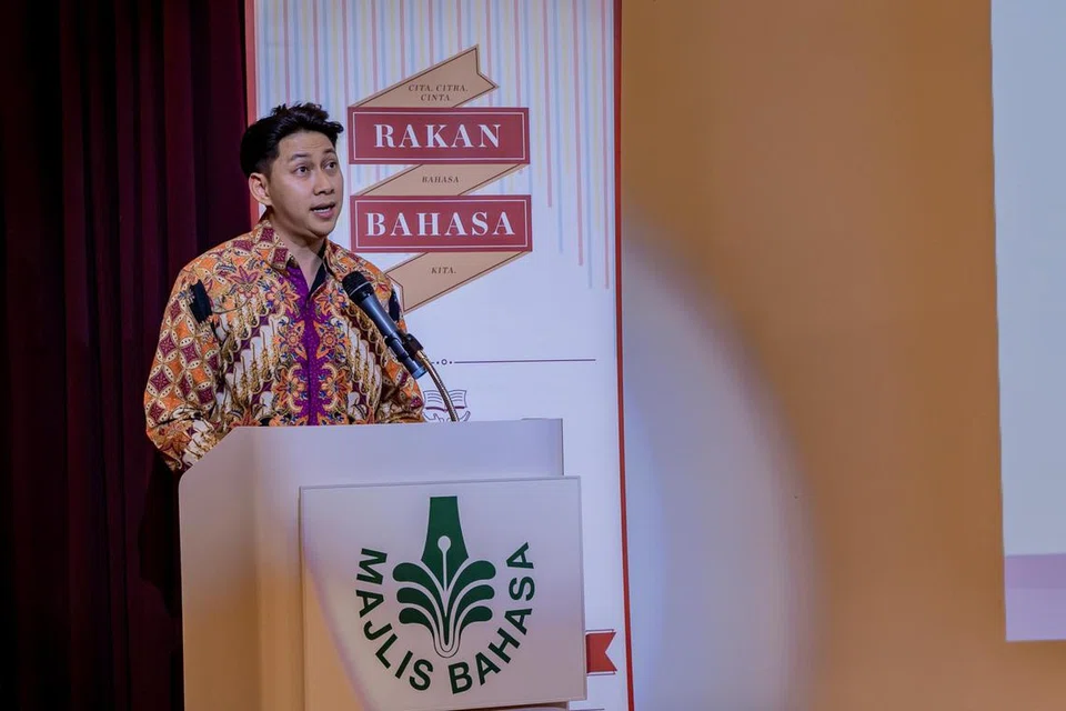 PENTERJEMAH PINTAR 2023: Encik Nassar Mohamed Zain, Presiden 4PM, memberi ucapan kepada Rakan Bahasa. 