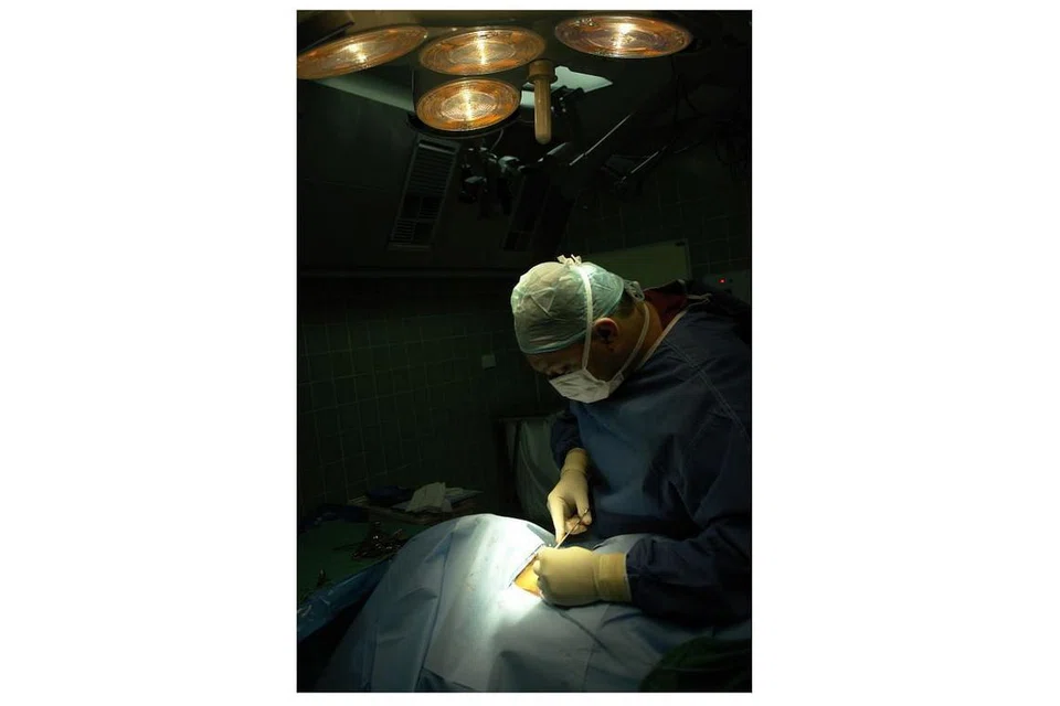 AMARAN WHO: Lebih setengah juta kes baru kanser serviks didiagnosis di seluruh dunia setiap tahun, manakala ratusan ribu wanita meninggal dunia akibat penyakit itu. WHO memberi amaran bahawa angka terbabit akan meningkat secara signifikan pada tahun-tahun mendatang sekiranya tiada tindakan diambil untuk membendungnya. - Foto ISTOCKPHOTO