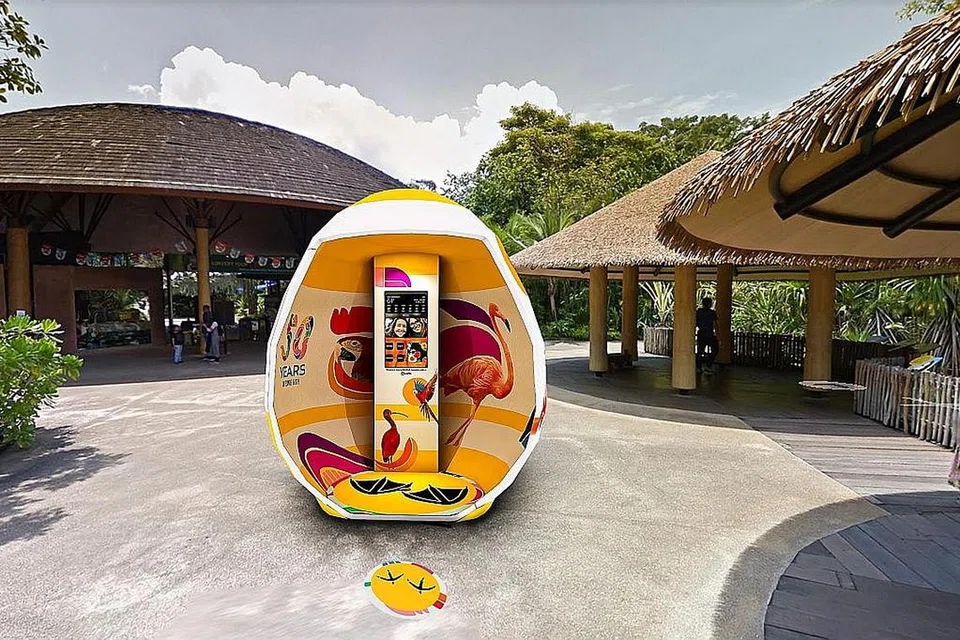 TEMPAT KENANGAN: Orang ramai boleh memuat naik gambar mereka yang dipetik di Taman Burung Jurong dengan tanda pagar #JBP50 di media sosial untuk peluang ditampilkan di portal ;Memories of Jurong Bird Park' ini. - Foto WILDLIFE RESERVES SINGAPORE