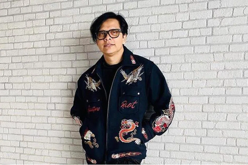 LEGENDA INDONESIA: Armand Maulana dari kumpulan Gigi akan berduet dengan Tomok bagi lagu ‘Terbang’.