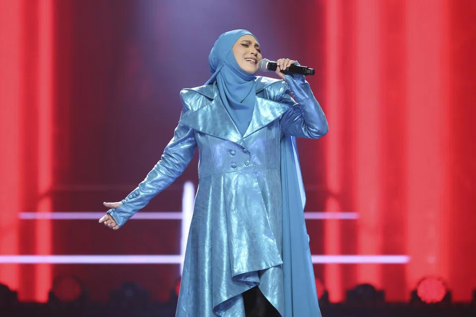 Bintang rok Indonesia, Inka Christie, memberi nafas baru pada lagu balada nyanyian sahabat karibnya, Allahyarhamha Nike Ardilla, ‘Bintang Kehidupan’, yang membawa tuah buatnya berada di tempat ketiga konsert minggu ketiga ‘Gegar Vaganza 11’ (GV11).