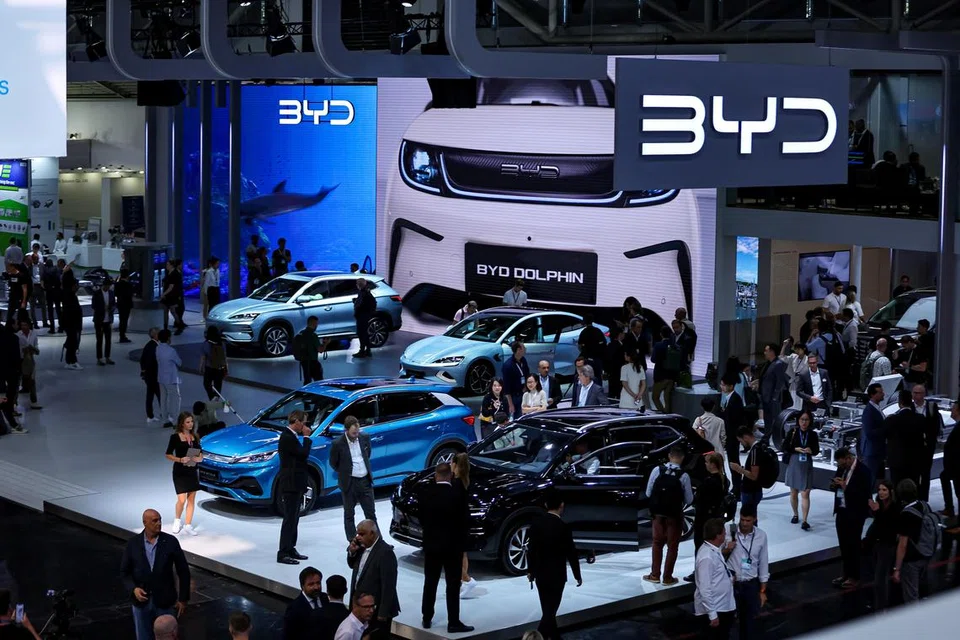 TEMBUSI PASARAN: Pengeluar kereta asal China BYD mempamerkan pelbagai model EV baru di pameran Munich Auto Show IAA Mobility, di Munich, Jerman. 