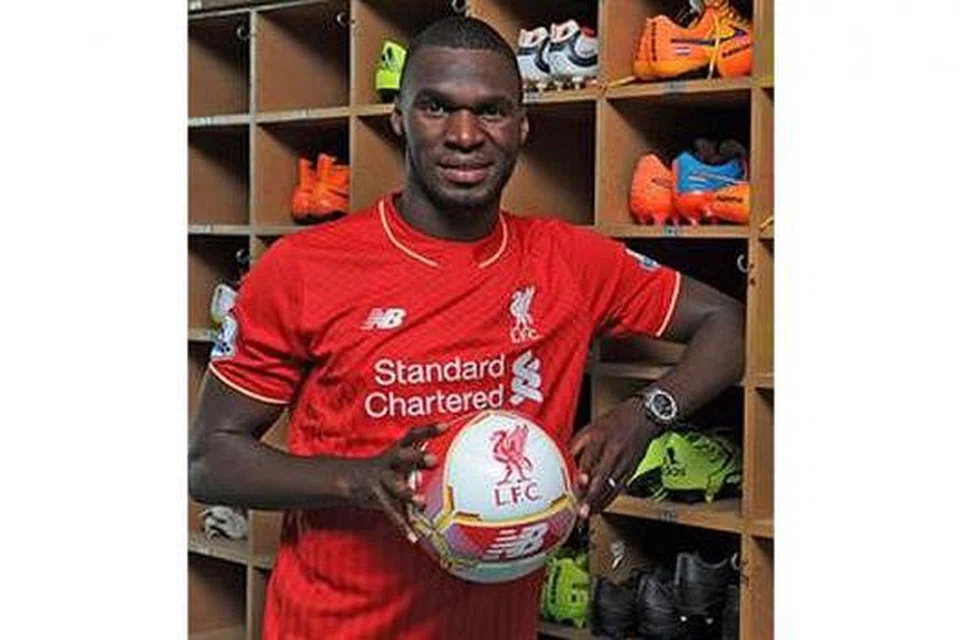 INGIN RAIH KEJUARAAN: Christian Benteke bertekad mahu membantu Liverpool memenangi trofi bermula musim baru. - Foto WWW.LIVERPOOLFC.COM