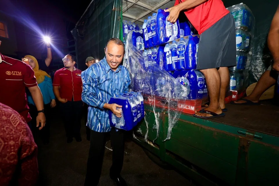 botol, air, UTM