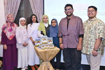 Penulis belia Melayu S’pura-M’sia, ‘zine Arus’ puisi dwinegara 