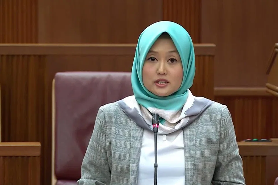 Menteri Negara (Penerangan dan Pembangunan Digital merangkap Kesihatan), Cik Rahayu Mahzam, memberi jaminan di Parlimen pada 14 Oktober bahawa pakar klinik dan penyedia penjagaan kesihatan sudah dilatih untuk mengenal pasti tanda-tanda ACE.