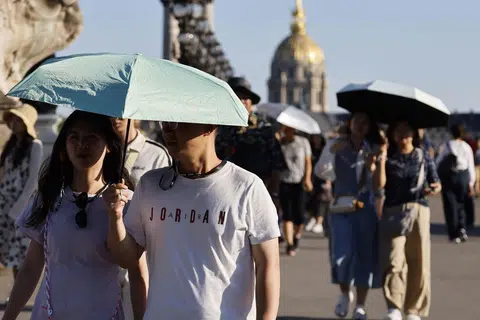 cuaca panas, paris