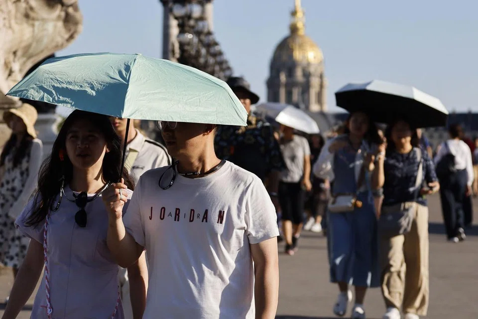 cuaca panas, paris