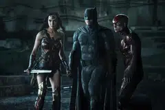 HARGAI KOMITMEN: Pengarah filem, ‘The Flash’, Andy Muschietti, hargai komitmen dan humor Ezra Miller yang menghidupkan watak The Flash meskipun pelakon itu beberapa kali diberkas kerana menyalahi undang-undang.