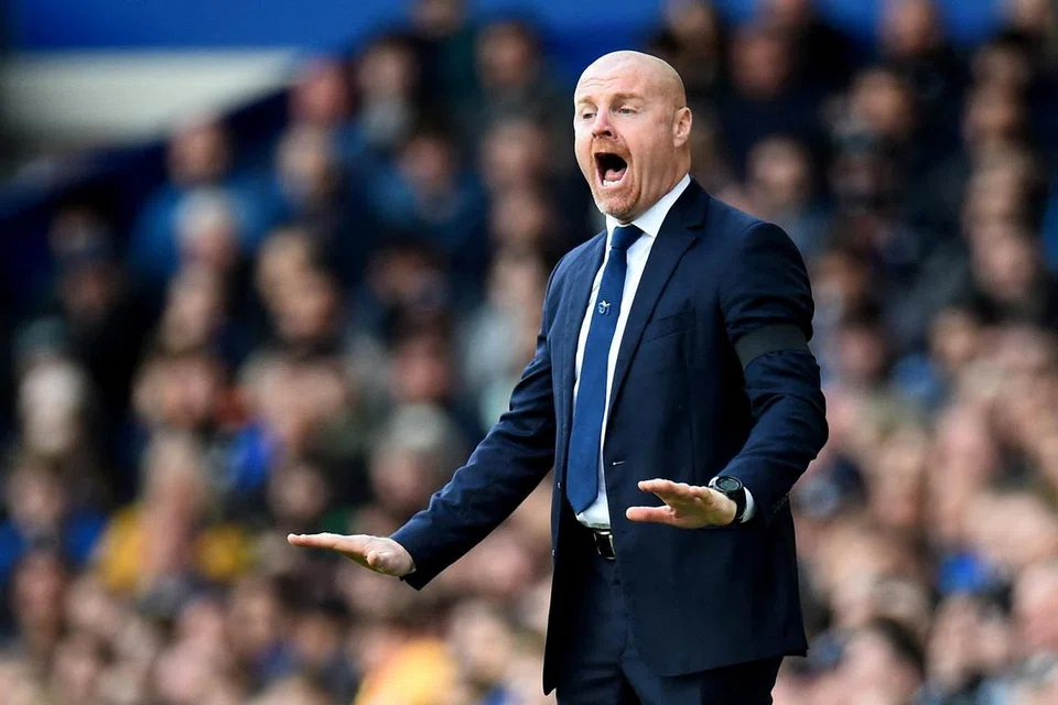 MAHU PEMAIN BERTENANG: Walau akur tekanan yang dihadapi dek kekalahan minggu lalu, pengurus Everton, Sean Dyche, berkata masih terlalu awal untuk panik dan semua pemain harus bertenang. 