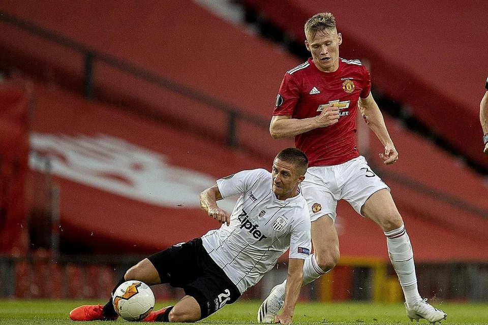 Tiga pemain muda harapan United - SCOTT MCTOMINAY, 23 tahun: McTominay diundang ke pasukan nasional Scotland semasa berusia 21 tahun dua tahun lalu dan kini dianggap antara pemain paling penting bagi pasukan nasionalnya. Di United, McTominay menunjukkan beliau bukan pemain boleh dipercayai di tengah padang saja, bahkan bertenaga kreatif yang tahan lasak. - Foto EPA-EFE 