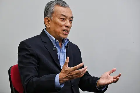 Mantan Presiden Lembaga Biasiswa Kenangan Maulud (LBKM), Encik Suhaimi Salleh.