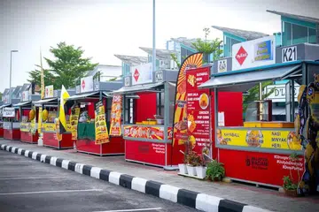 Meskipun projek MyKiosk mendapat sambutan daripada orang ramai, namun timbul kritikan termasuk bilangan pelanggan dan pendapatan yang rendah di beberapa lokasi. 
