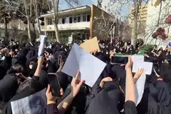 protest, teheran, pelajar wanita, iran
