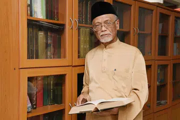 Ustaz Pasuni Maulan