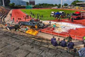 Sebuah helikopter milik Tentera Laut Diraja Malaysia (TLDM) yang terhempas selepas bertembung dengan sebuah lagi helikopter TLDM dalam nahas udara di Pangkalan TLDM Lumut, Perak, pada 23 April yang mengorbankan 10 anggota.