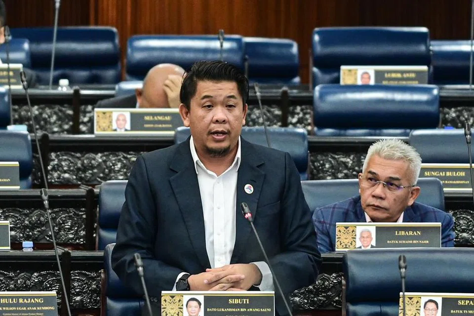USAHA TANGANI MASALAH: Timbalan Menteri Kesihatan, Encik Lukanisman Awang Sauni menegaskan kerajaan berusaha menangani masalah sebahagian kanak-kanak di negara ini yang mengalami masalah pertumbuhan terbantut. 