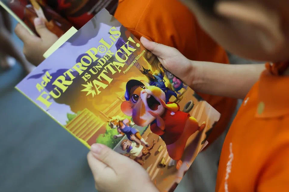 Buku cerita, ‘Ack! Furtropolis Is Under Attack!’, dilancarkan oleh SGSecure, sebuah inisiatif masyarakat untuk memperkukuh daya tahan Singapura terhadap ancaman pengganasan.
