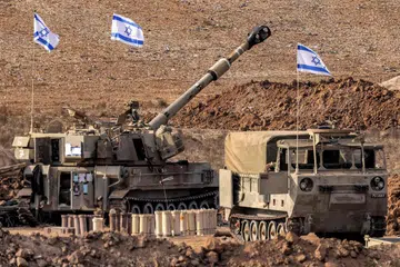 MULA LANCAR SERANGAN: Tentera Israel telah mula melancarkan serangan darat sejak Sabtu di Gaza. 