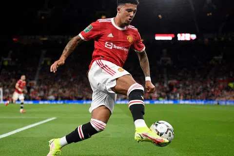 KE MANA PERGINYA?: Jadon Sancho  telah ‘dibekukan’ oleh Erik ten Hag sejak membuat kenyataan negatif terhadap ten Hag di media sosial. 
