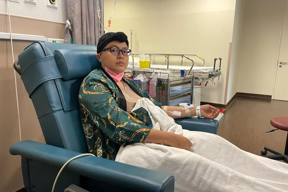 HILANG MAHKOTA WANITA: Rawatan kemoterapi memberi kesan sampingan termasuk keguguran rambut 