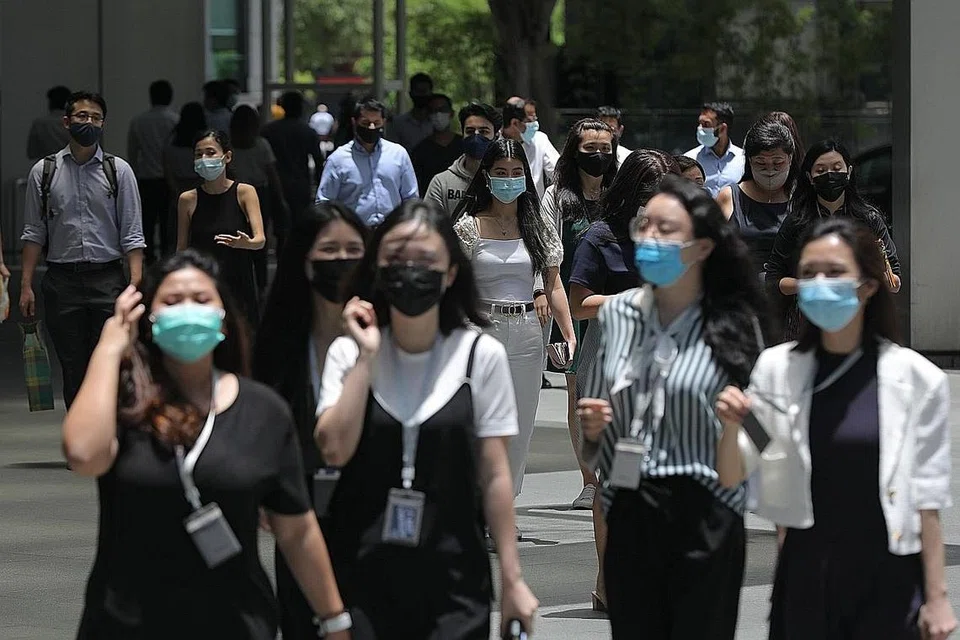 PERLU SESUAIKAN DIRI: Pekerja HR perlu menyesuaikan perubahan pesat akibat Covid-19 yang menyebabkan banyak dasar baru diperkenalkan. - Foto BH oleh ONG WEE JIN
