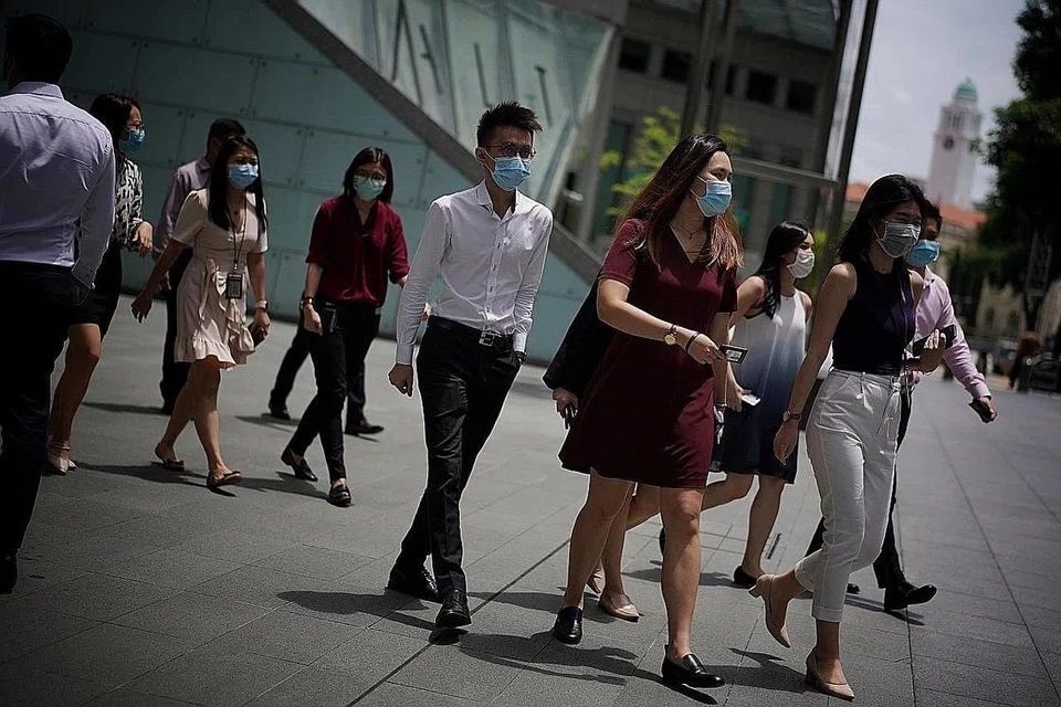 TERLALU BERKIRA ATAU TIDAK?: Ada yang berasa generasi muda masa kini bersikap 'berhak' apabila memohon pekerjaan. Isu ini menjadi perbualan ekoran satu pos yang tular di Facebook baru-baru ini oleh seorang majikan yang menyuarakan rasa kecewanya terhadap sikap pemohon kerja muda di syarikatnya. - Foto fail