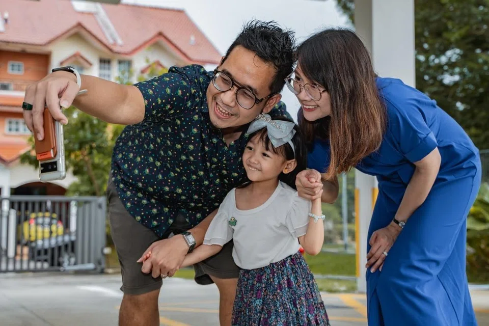 Rizky Budiyanto, Evelyn Budiyanto, Aurora Budiyanto 