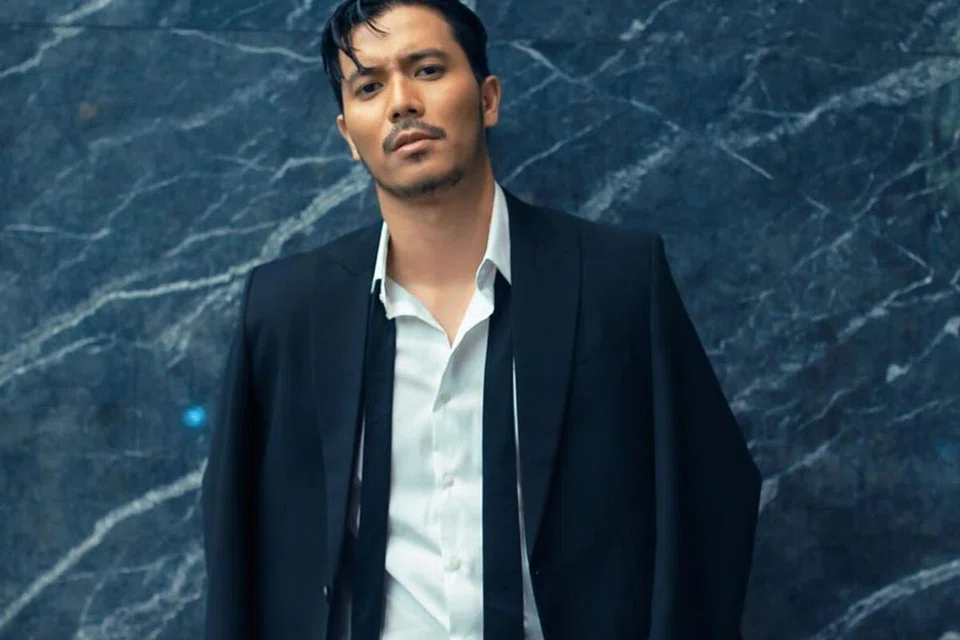 Sesetengah netizen menyifatkan pelakon, Fattah Amin, yang kerap kelihatan di media sosial, iklan dan klip video muzik, kini telah merosot nilai eksklusifnya.