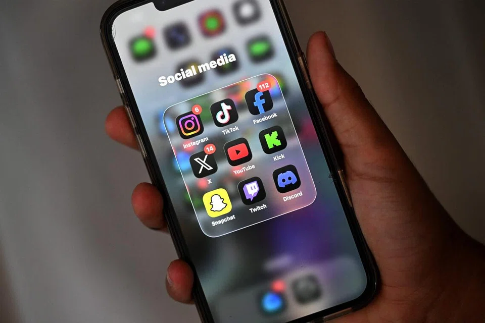 Kandungan ‘brainrot’, iaitu istilah yang merujuk kepada kemerosotan kognitif dan keletihan mental disebabkan oleh pendedahan berlebihan kepada kandungan Internet kurang bermutu, biasanya dipaparkan di platform seperti TikTok dan YouTube.