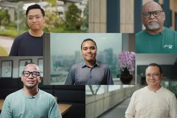 Anggota Parlimen (AP) GRC Chua Chu Kang, Encik Zhulkarnain Abdul Rahim (tengah); bersama empat bapa lain, (ikut putaran jam dari kiri) Presiden Pergas, Ustaz Muhammad Tarmizi Abdul Wahid; Encik Mohamed Jamaluddin Abdullah, Encik Abu Raihan dan Pegawai Pendidikan Keperluan Khas Sekolah Menengah Clementi Town, Encik Mohammad Ridzwan Samsuri tampil dalam video yang diterbitkan Bapa Sepanjang Hayat. 