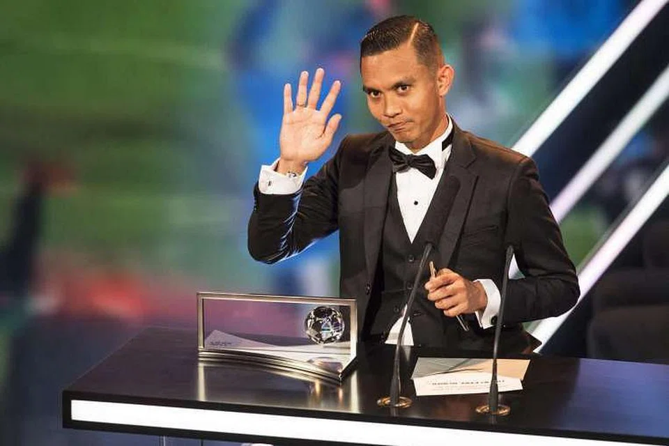 Mohd Faiz Subri daripada pasukan Liga Super Malaysia Pulau Pinang memenangi anugerah gol terbaik 2016 bagi sepakan percuma 35m di mana bola membelok mengelirukan hingga membuat penjaga gol terkaku. 