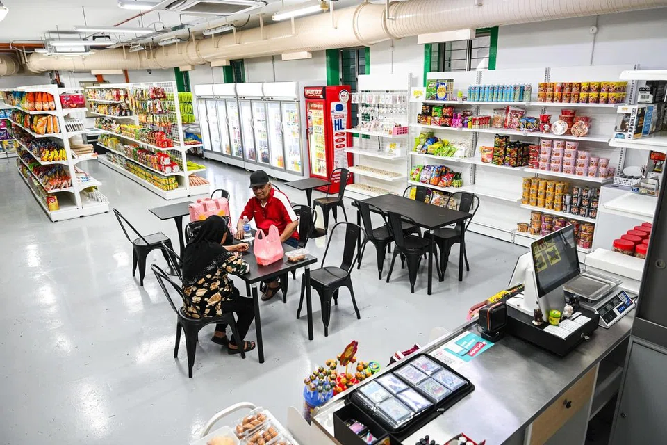 Maggie Kedai Runcit membawa nafas baru kepada konsep kedai runcit tradisional dengan menggabungkan unsur nostalgia dengan sentuhan moden, menjadikannya bukan sekadar tempat membeli-belah, malah ruang untuk berkumpul, bersantai dan berinteraksi.