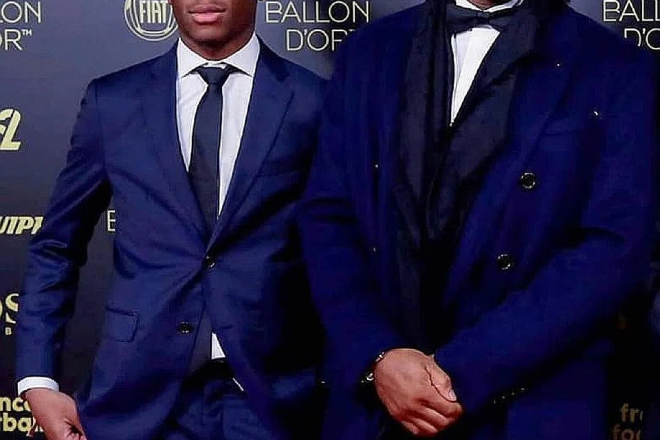 Anak: Isaac Drogba, Bapa: Didier Drogba. - Foto DIDIER DROGBA / INSTAGRAM