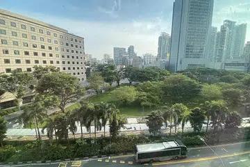 BERI ORCHARD ROAD NAFAS BARU: Tarikan baru akan dibangunkan di tanah kosong Somerset bersebelahan taman papan lungsur atau skate park bertentangan Orchard Gateway. - Foto BH oleh DESMOND WEE