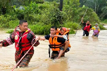 bomba, monsun, Johor
