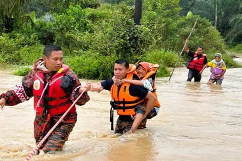bomba, monsun, Johor