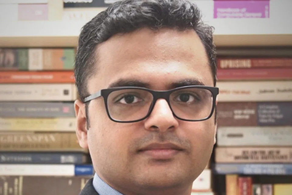 DR AKSHAR SAXENA: Penolong Profesor bahagian Ekonomi di Universiti Teknologi Nanyang (NTU).