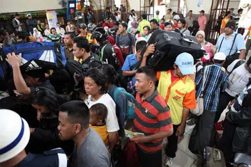 Indonesia telah melarang Mudik, amalan tahunan di mana berjuta rakyat negara tersebut balik kampung pada hujung Ramadan menjelang Aidilfitri. - Foto THE JAKARTA POST