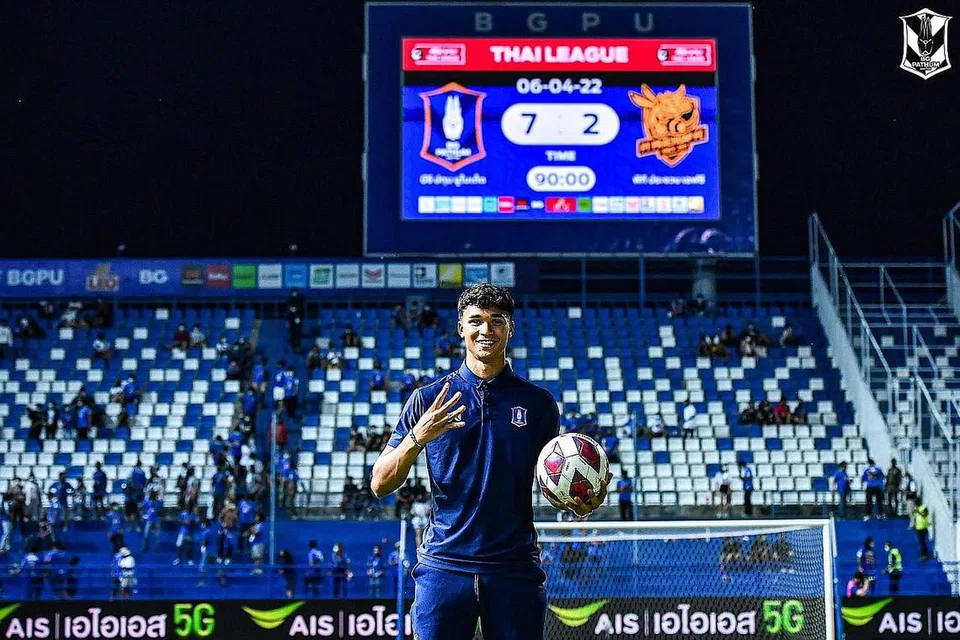 Singapura, Ikhsan Fandi (gambar atas),- Foto FACEBOOK / BG PATHUM UNITED