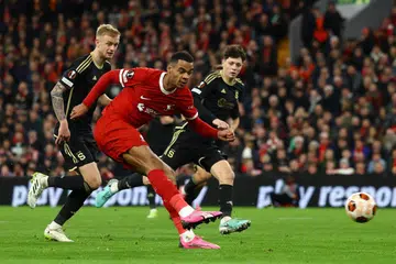 Pemain sayap Liverpool, Cody Gakpo (tengah), menjaringkan dua gol dalam perlawanan Liga Europa menentang Sparta Prague. Perlawanan itu berakhir 6-1 dan agregatnya 11-2. 