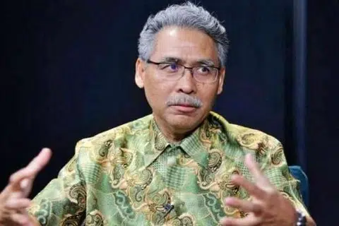 Pakar geostrategi dan zamil kanan Akademi Penyelidikan Strategik Nusantara, Profesor Dr Azmi Hassan.