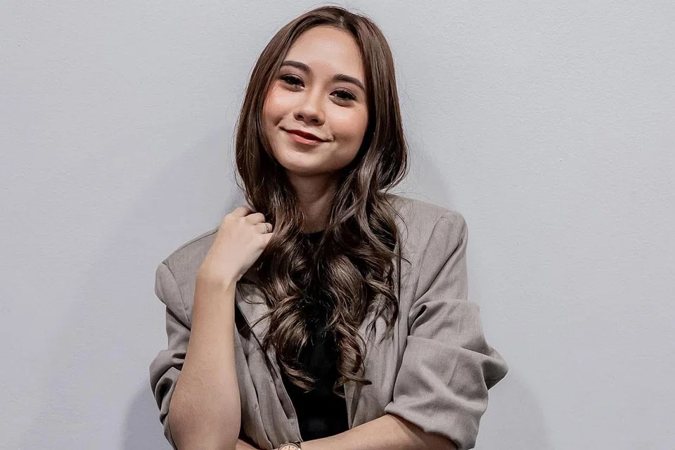 BAKAT DAN DEDIKASI: Persembahan lakonannya dan juga personaliti yang mengagumkan membuatkan Intan Najuwa mendapat sokongan padu daripada peminatnya sehingga hari ini. - Foto BH oleh NUR DIYANA TAHA