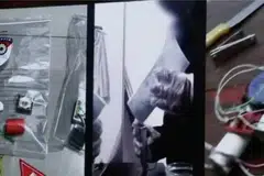 Foto tangkap layar rakaman video memaparkan remaja Indonesia memberi penerangan langkah demi langkah dalam bahasa Inggeris bagi menyediakan bahan letupan buatan sendiri dan peralatan asas, termasuk serbuk hitam yang dimasukkan ke dalam sebatang paip. Rakaman itu dikongsi pihak polis pada awal Januari dalam sidang media.