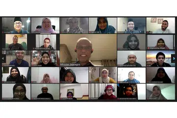 BINCANG BERSAMA MENTERI: Menteri Bertanggungjawab bagi Ehwal Masyarakat Islam, Encik Masagos Zulkifli Masagos Mohamad, menyertai peserta PCICS dalam satu sesi perbincangan melalui wadah dalam talian Zoom. - Foto MUIS