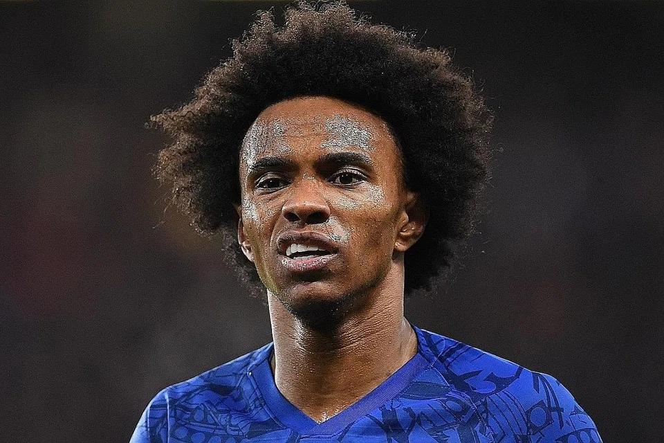 DESAS DESUS PEMINDAHAN: Antara pemain yang disebut-sebut akan bertukar kelab baru termasuk Aaron Ramsey, Paul Pogba, Willian (atas), Lucas Martinez Quarta dan Dean Henderson. - Foto REUTERS, AFP