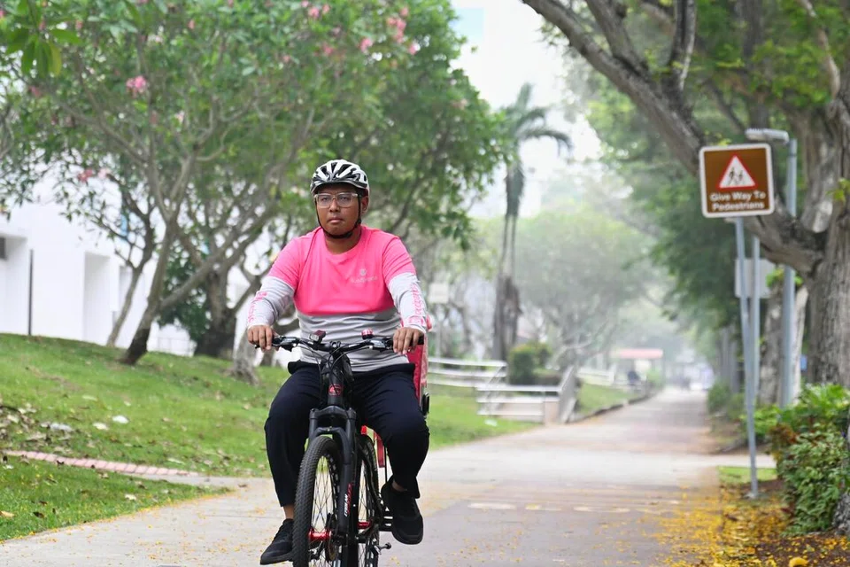 Haze, foodpanda, grab